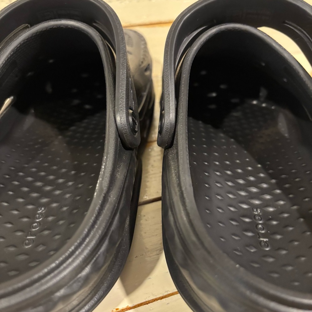 CROCS Black Men's Loafers & Slip-Ons - Picture 8 of 10